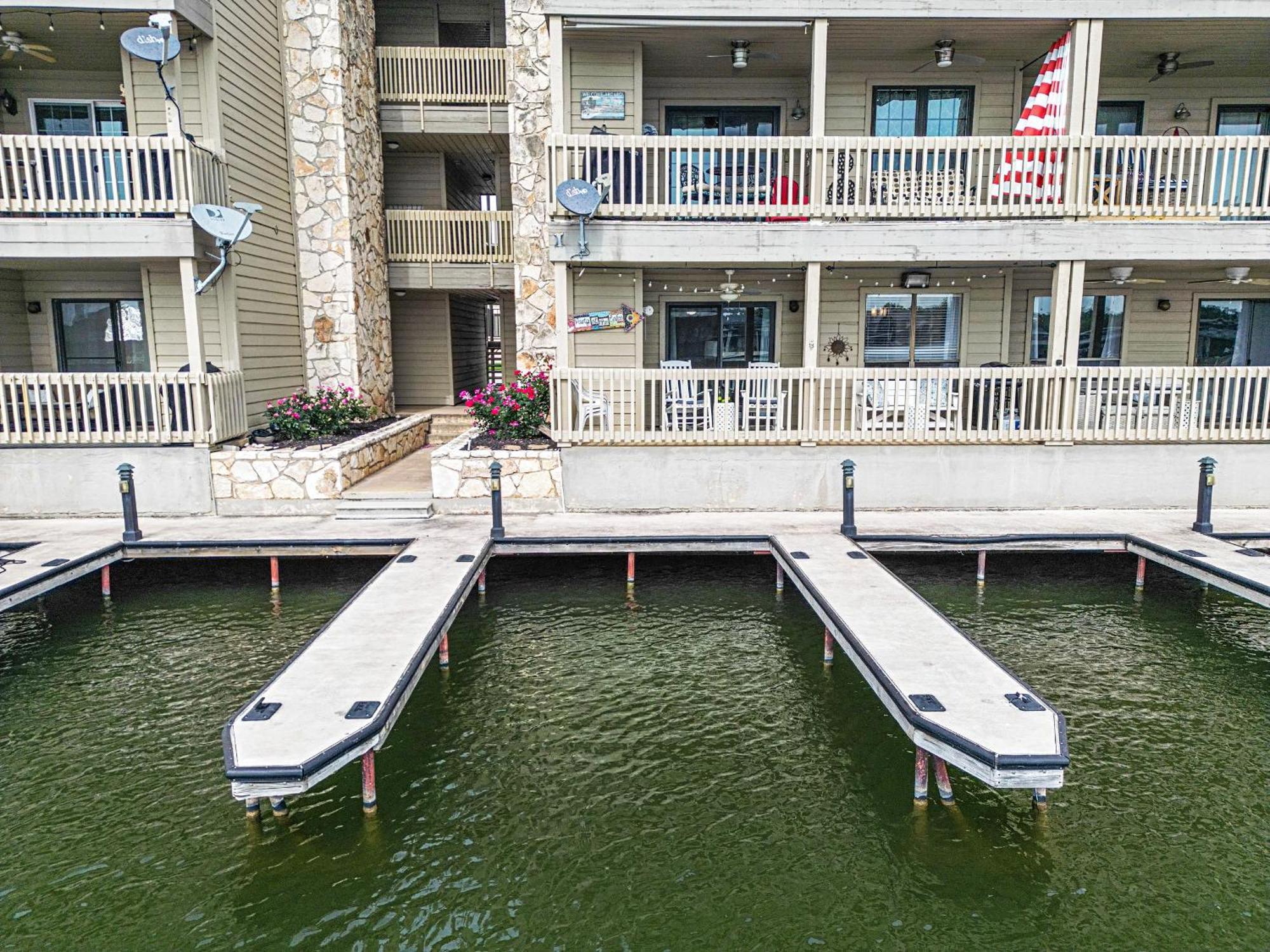 Cape Terrace Waterfront Oasis Villa Horseshoe Bay Exterior photo